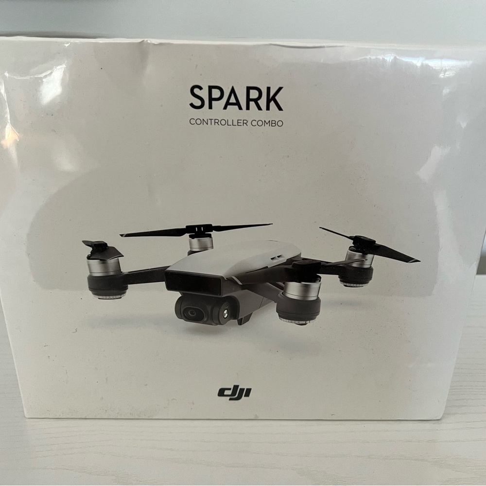 DJI SPARK BRAND NEW !!!